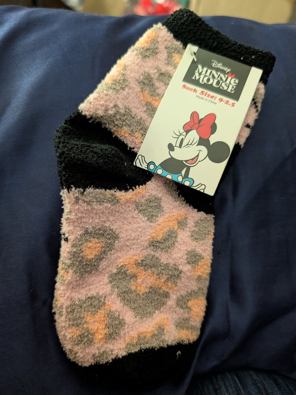 Disney Minnie Mouse Pink & Gray Leopard Fuzzy Kids Socks